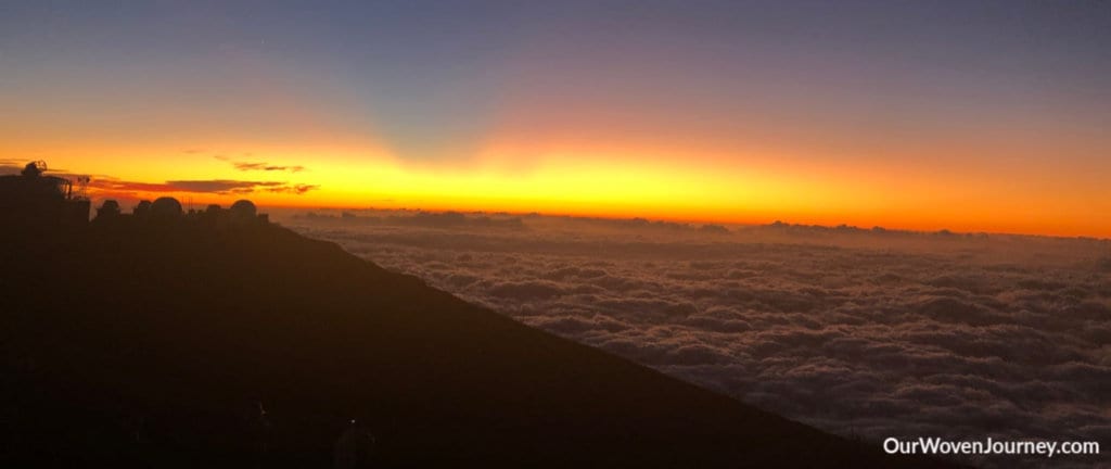 Best things to do in Maui for ultimate itinerary including Haleakala Summit at sunset