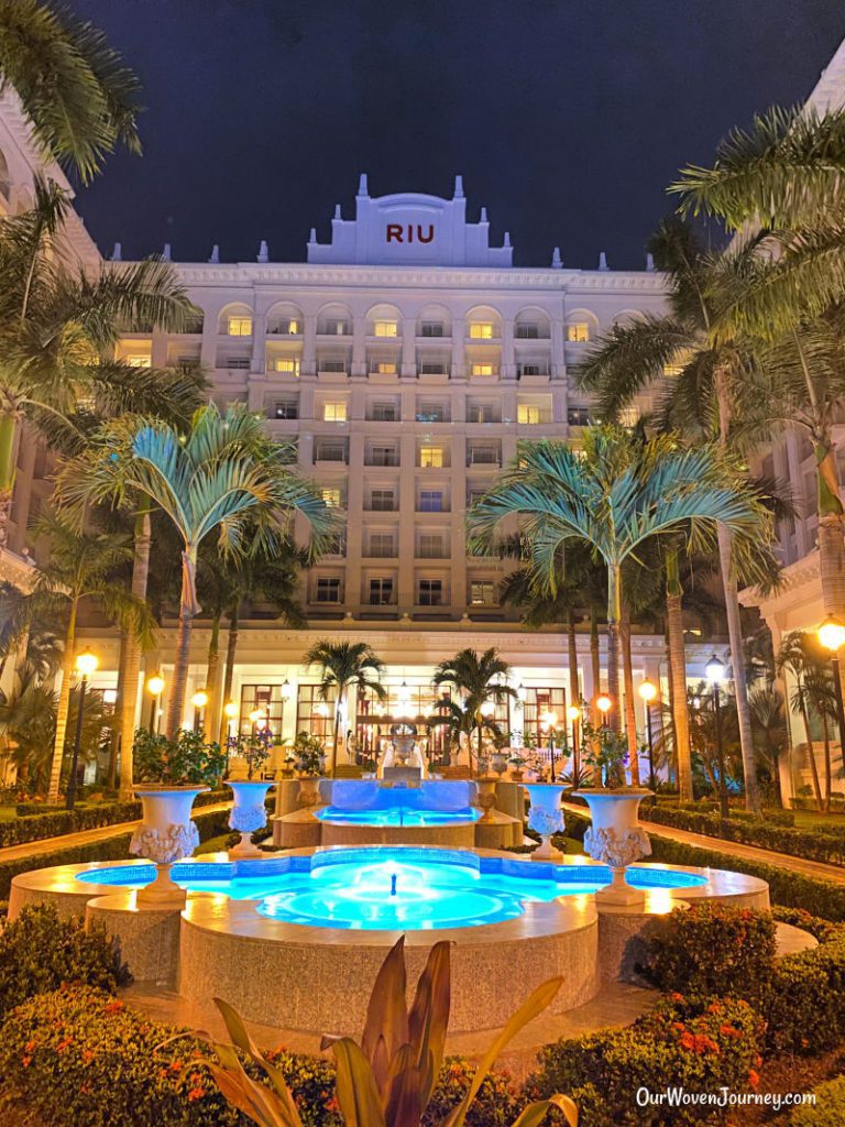 The Riu in Puerto Vallarta is one of the most beautiful all inclusive resorts in Puerto Vallarta for families to vacation.