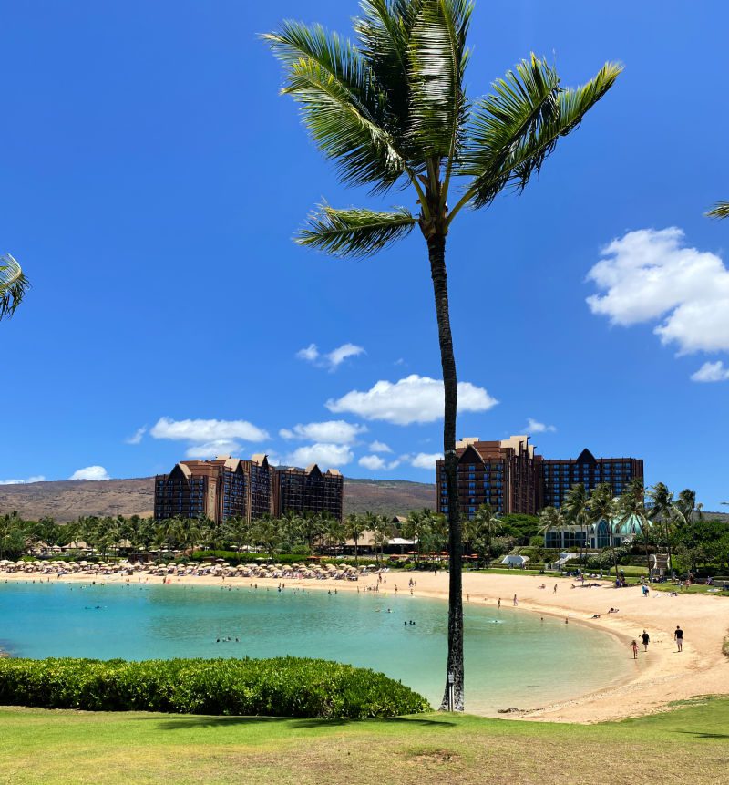 Four lagoons are located at the between the resorts on this Oahu beach area