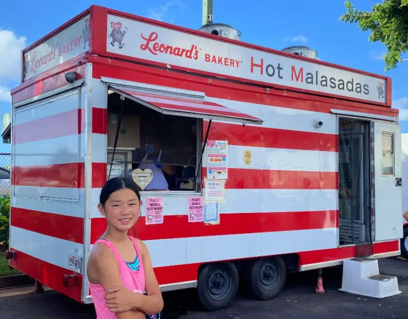 Leonardo's Bakery has the best hot malasadas in Oahu!