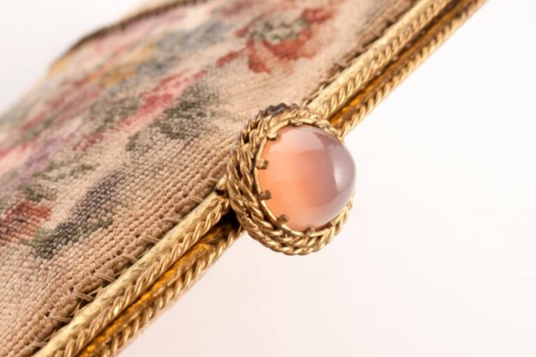 31 Vintage Items Worth Money: How Much Is Your Old Stuff Worth? • Our ...