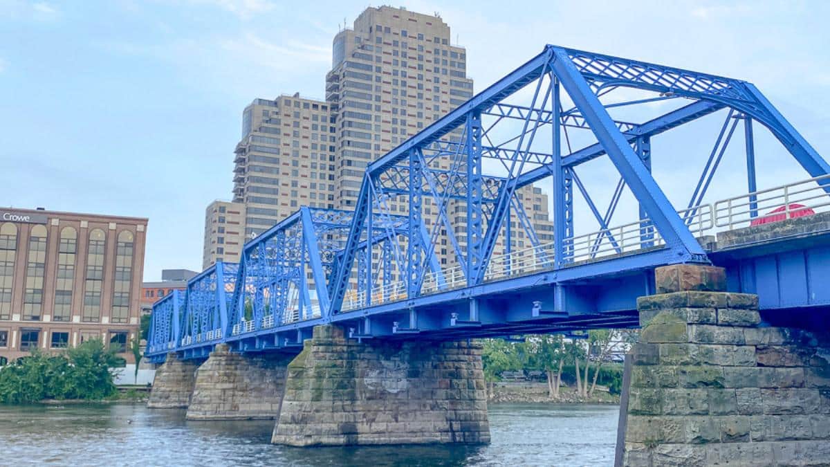 Grand Rapids Bridge