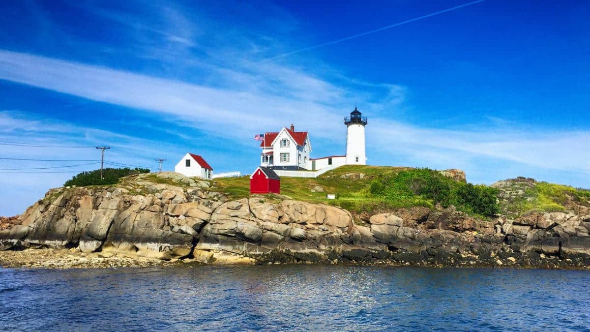 new england lighthouse