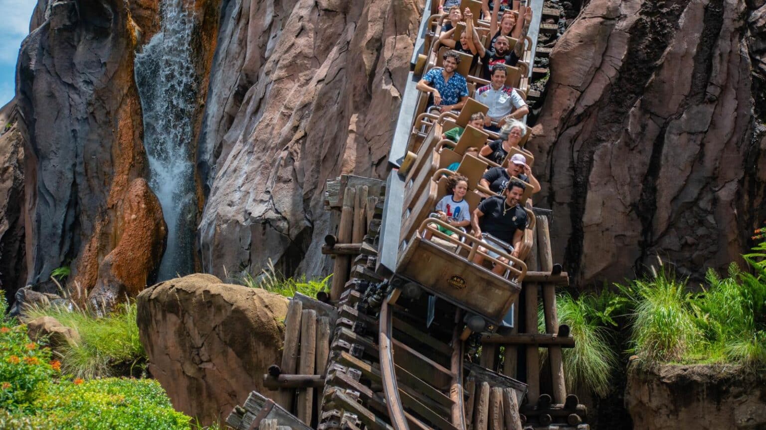 10 Most Popular Theme Parks in America