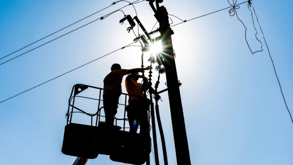 electrical power line workers