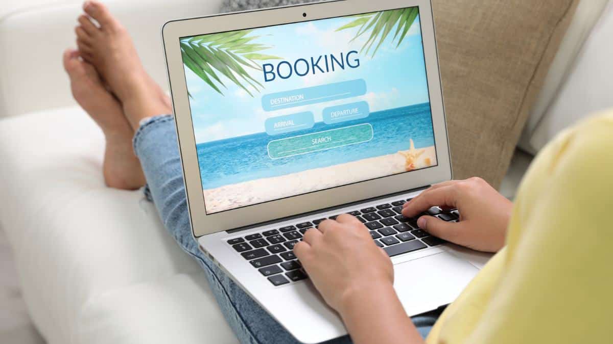 booking vacation on laptop