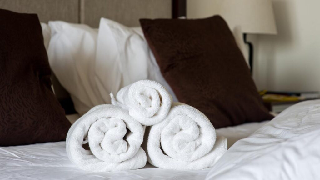towels in hotel 2