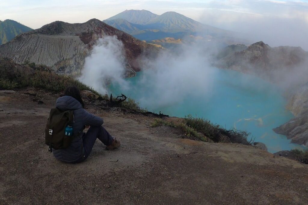 Mount Ijen Volcano: Crater