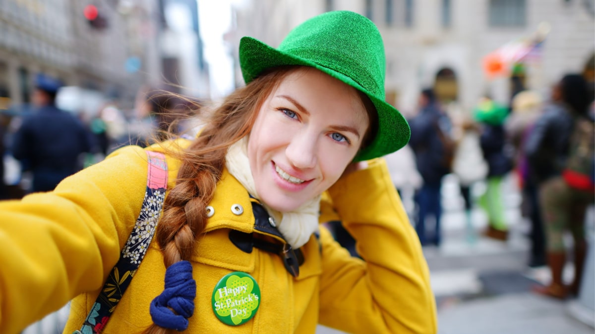 woman in ireland with green hat