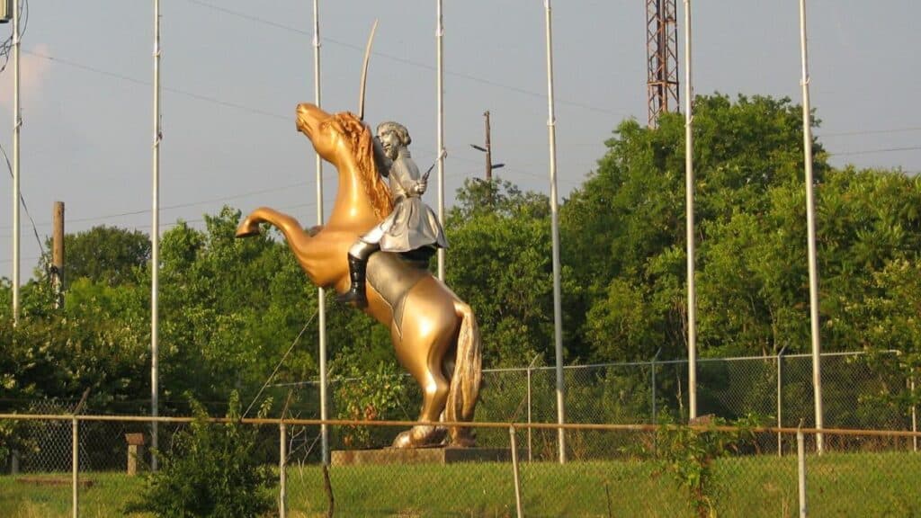 nathan bedford forrest statue