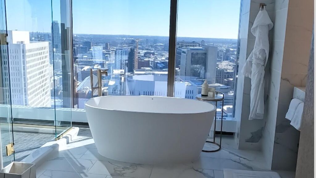 Four Seasons Minneapolis - bathroom