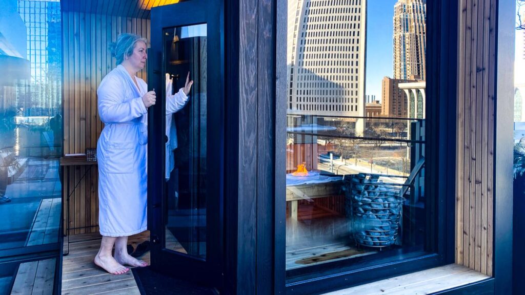 Four Seasons Spa - Minneapolis